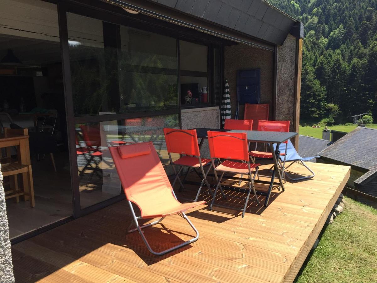 Gite Chaleureux Au Lac De Payolle Campan Exterior foto